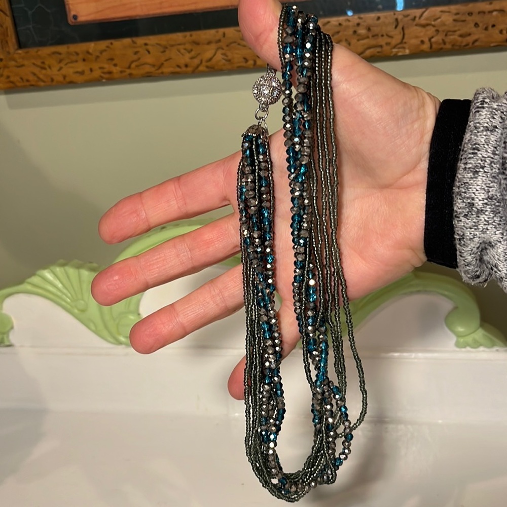Premier Designs Retired Seaside Necklace 20419 Magnetic Clasp